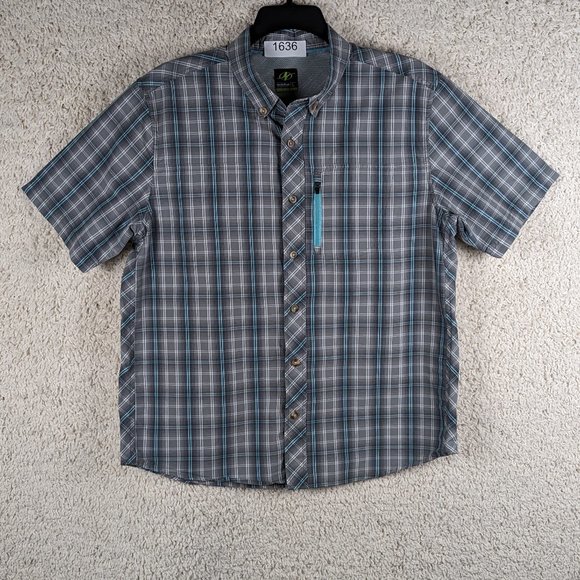 NordicTrack* Men's Short Sleeve Button Down Curved Hem Zipper Pocket Shirt~Large - Picture 6 of 13